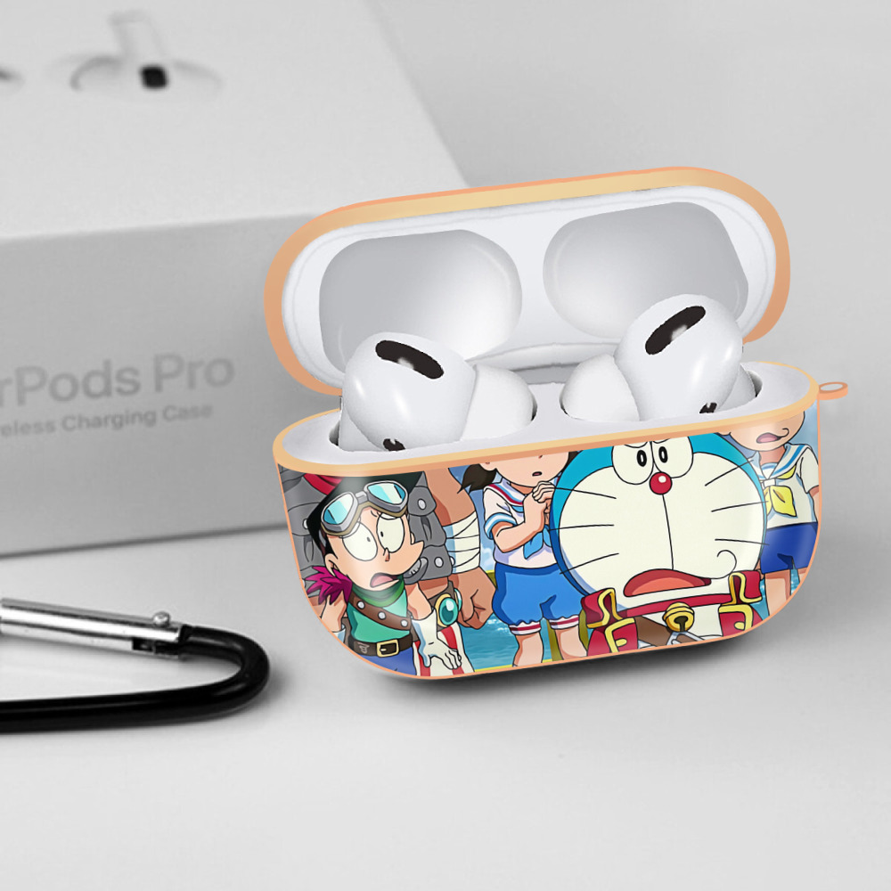 ドラえもん Doraemon 【AirPods Pro用】ハードシェル保護ケース｜耐衝撃・防指紋・カラビナ付き商品仕様