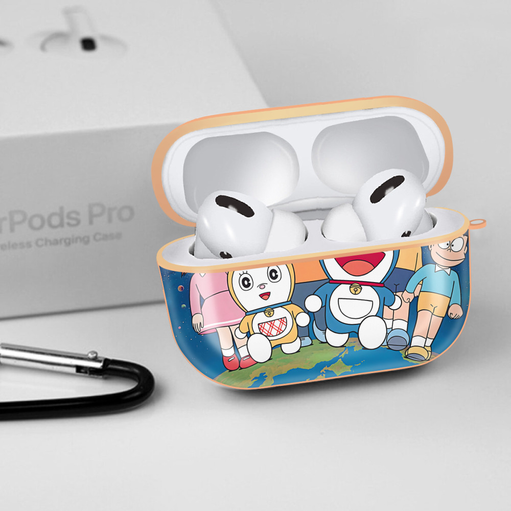 ドラえもん Doraemon 【AirPods Pro用】ハードシェル保護ケース｜耐衝撃・防指紋・カラビナ付き商品仕様