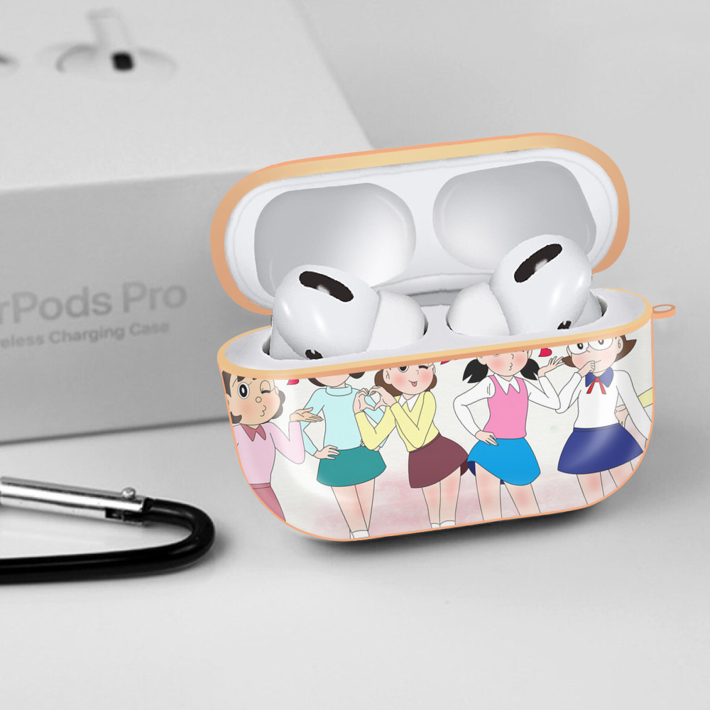 ドラえもん Doraemon 【AirPods Pro用】ハードシェル保護ケース｜耐衝撃・防指紋・カラビナ付き商品仕様