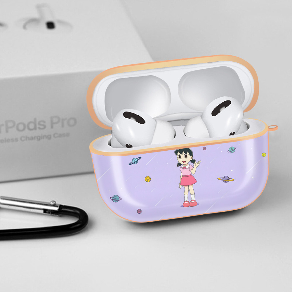 ドラえもん Doraemon 【AirPods Pro用】ハードシェル保護ケース｜耐衝撃・防指紋・カラビナ付き商品仕様