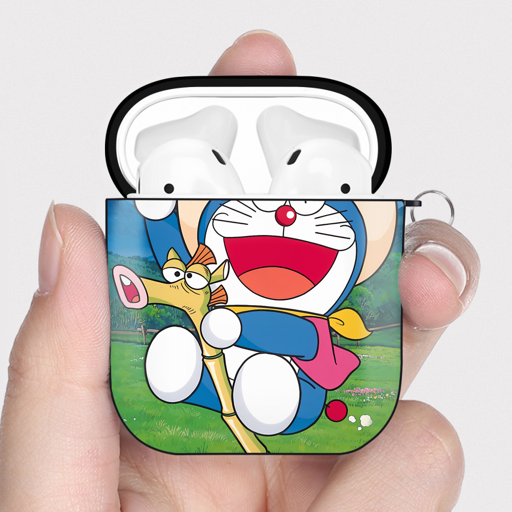 （画像用） ドラえもん Doraemon AirPods 第2世代保護ケース ハードシェル ブラック 耐衝撃・防指紋・カラビナ付き