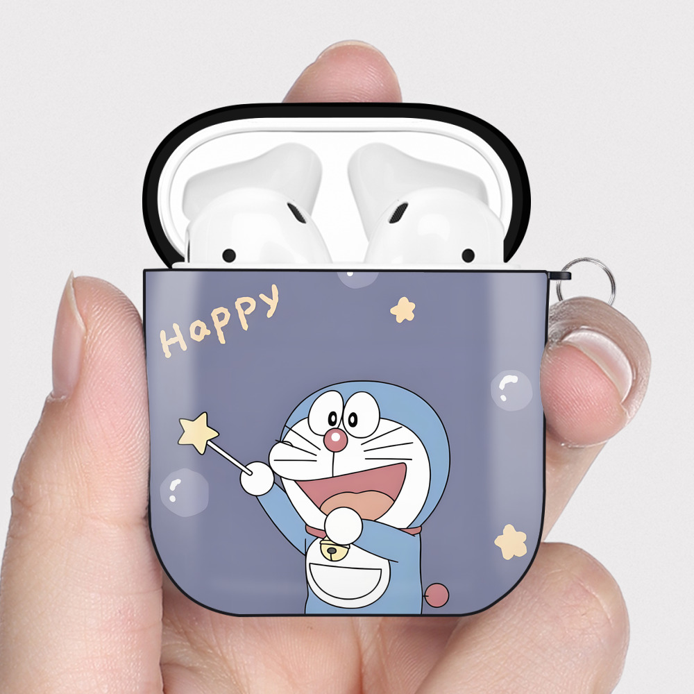 （画像用） ドラえもん Doraemon AirPods 第2世代保護ケース ハードシェル ブラック 耐衝撃・防指紋・カラビナ付き