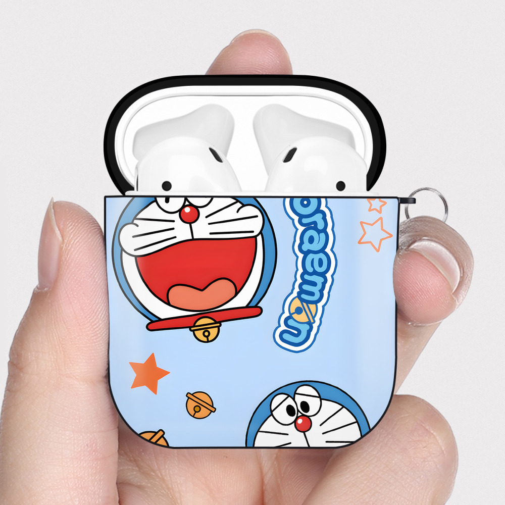 （画像用） ドラえもん Doraemon AirPods 第2世代保護ケース ハードシェル ブラック 耐衝撃・防指紋・カラビナ付き