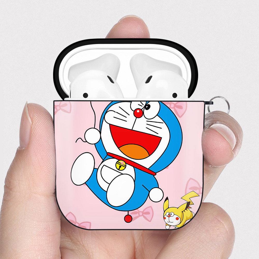 （画像用） ドラえもん Doraemon AirPods 第2世代保護ケース ハードシェル ブラック 耐衝撃・防指紋・カラビナ付き