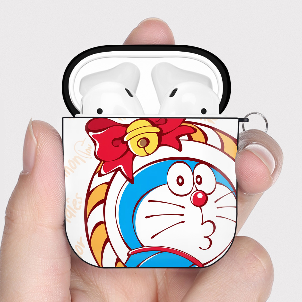 （画像用） ドラえもん Doraemon AirPods 第2世代保護ケース ハードシェル ブラック 耐衝撃・防指紋・カラビナ付き