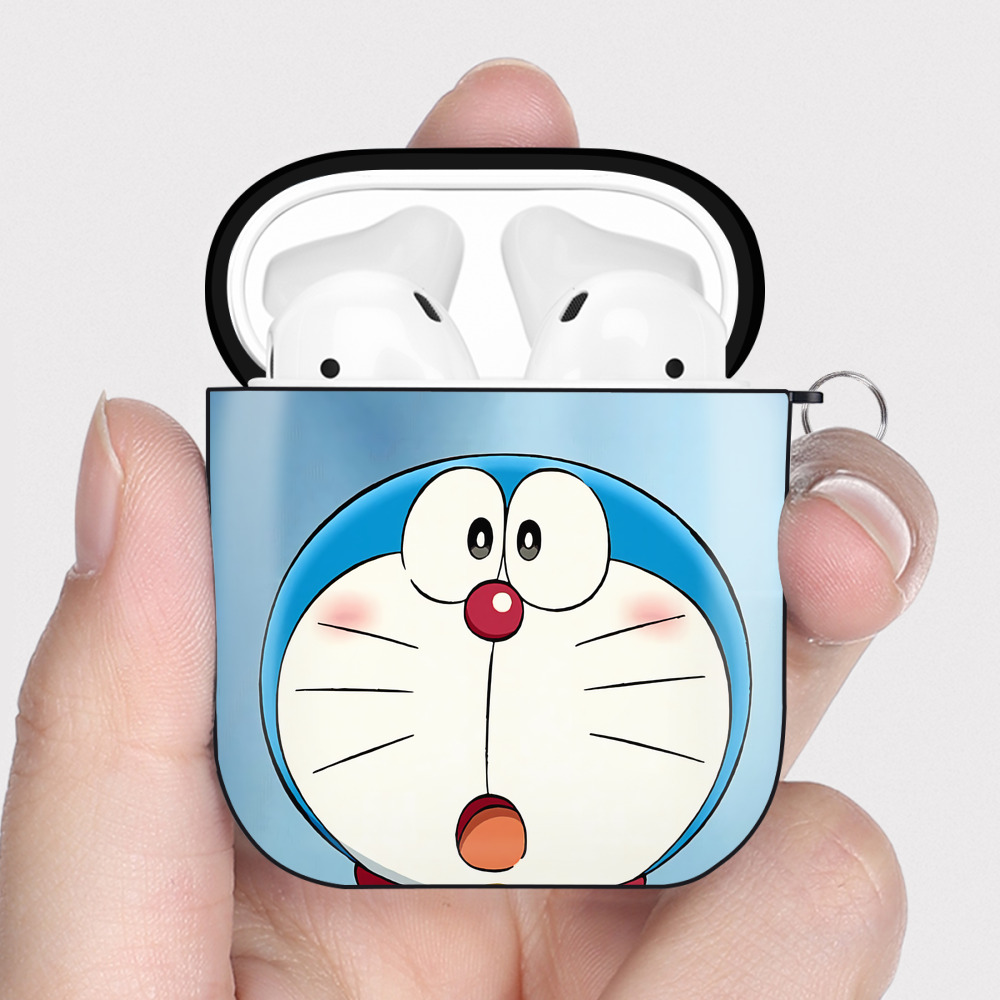（画像用） ドラえもん Doraemon AirPods 第2世代保護ケース ハードシェル ブラック 耐衝撃・防指紋・カラビナ付き