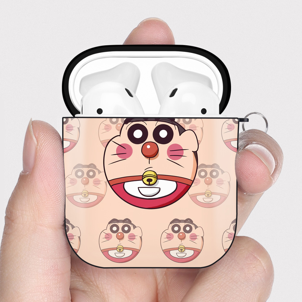 （画像用） ドラえもん Doraemon AirPods 第2世代保護ケース ハードシェル ブラック 耐衝撃・防指紋・カラビナ付き