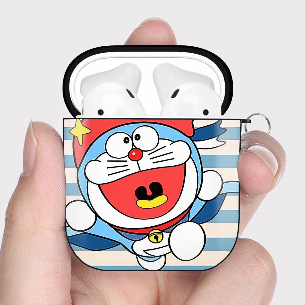 （画像用） ドラえもん Doraemon AirPods 第2世代保護ケース ハードシェル ブラック 耐衝撃・防指紋・カラビナ付き