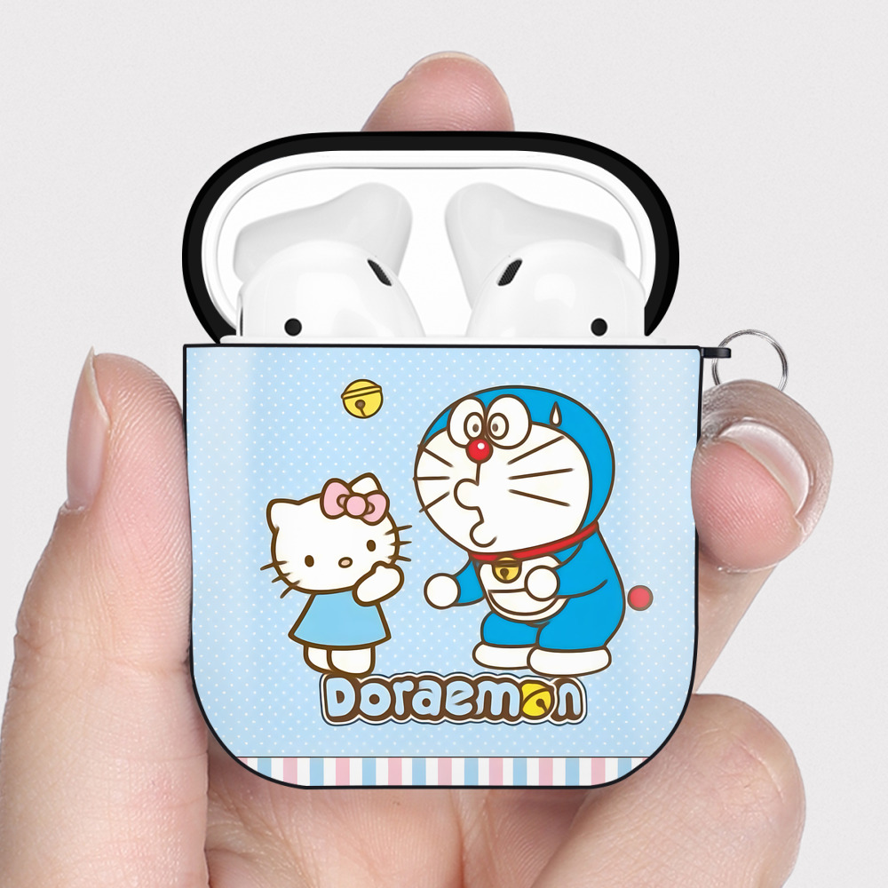 （画像用） ドラえもん Doraemon AirPods 第2世代保護ケース ハードシェル ブラック 耐衝撃・防指紋・カラビナ付き