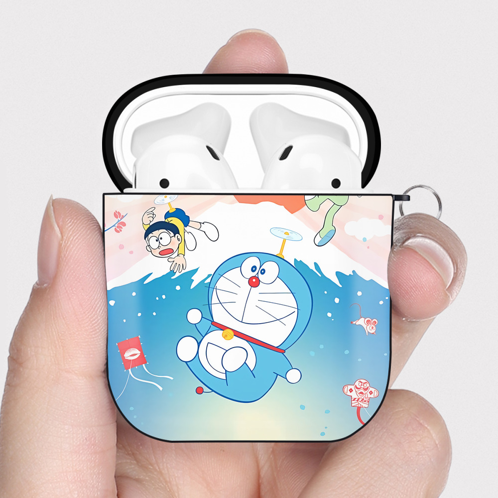 （画像用） ドラえもん Doraemon AirPods 第2世代保護ケース ハードシェル ブラック 耐衝撃・防指紋・カラビナ付き