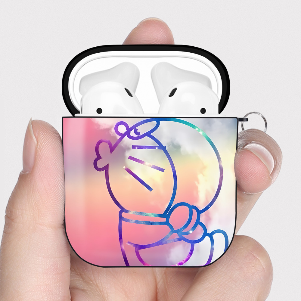（画像用） ドラえもん Doraemon AirPods 第2世代保護ケース ハードシェル ブラック 耐衝撃・防指紋・カラビナ付き