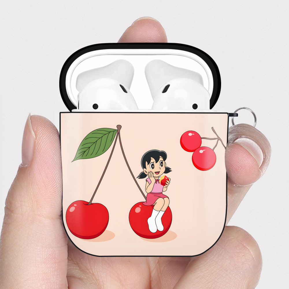 （画像用） ドラえもん Doraemon AirPods 第2世代保護ケース ハードシェル ブラック 耐衝撃・防指紋・カラビナ付き
