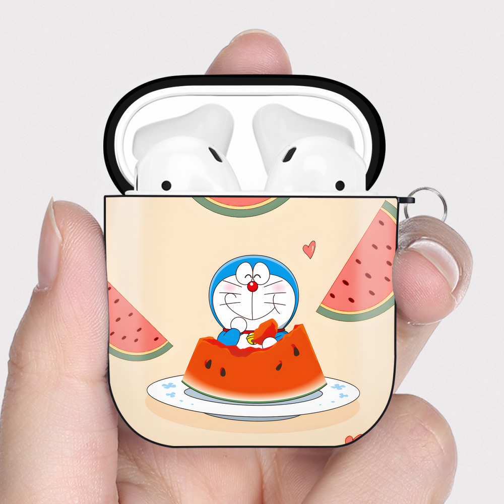 （画像用） ドラえもん Doraemon AirPods 第2世代保護ケース ハードシェル ブラック 耐衝撃・防指紋・カラビナ付き