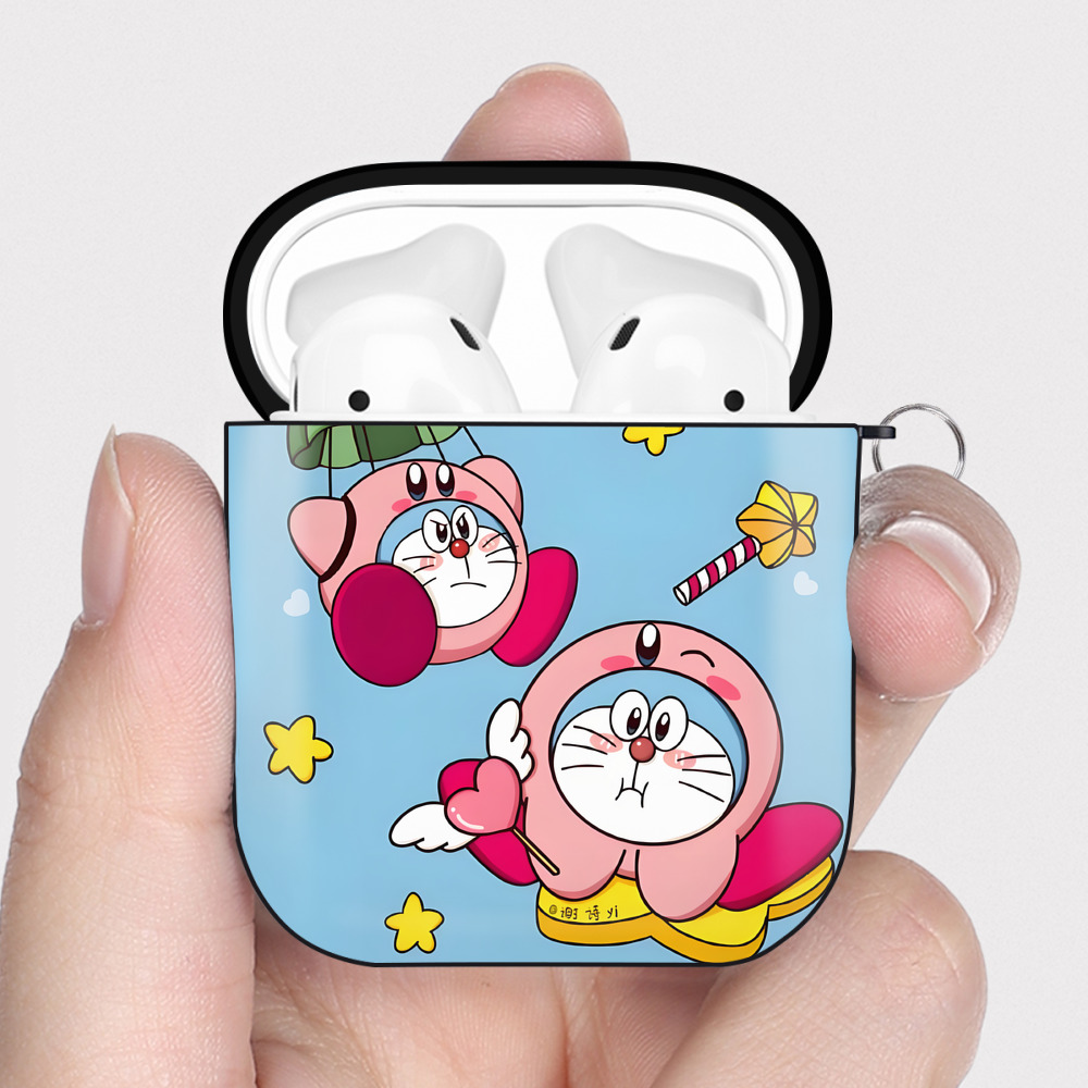 （画像用） ドラえもん Doraemon AirPods 第2世代保護ケース ハードシェル ブラック 耐衝撃・防指紋・カラビナ付き