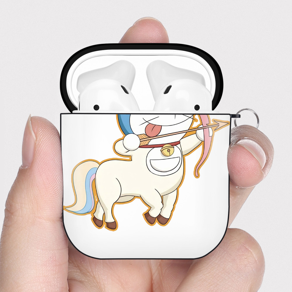 （画像用） ドラえもん Doraemon AirPods 第2世代保護ケース ハードシェル ブラック 耐衝撃・防指紋・カラビナ付き
