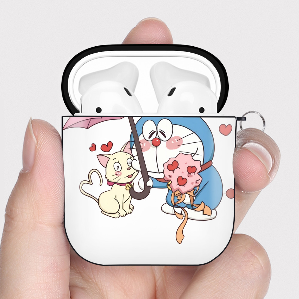 （画像用） ドラえもん Doraemon AirPods 第2世代保護ケース ハードシェル ブラック 耐衝撃・防指紋・カラビナ付き