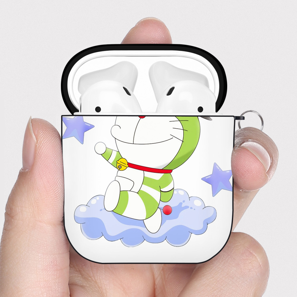 （画像用） ドラえもん Doraemon AirPods 第2世代保護ケース ハードシェル ブラック 耐衝撃・防指紋・カラビナ付き