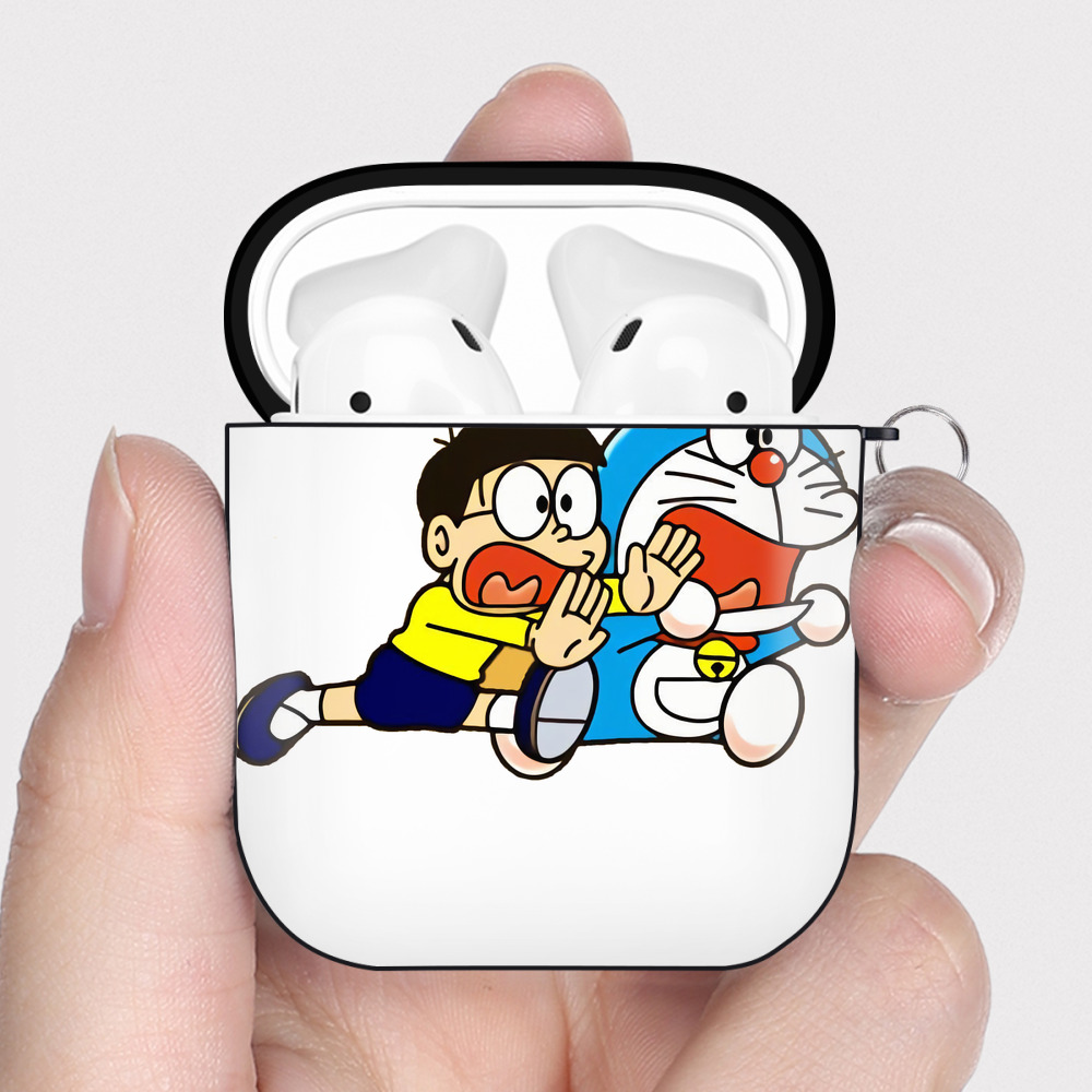 （画像用） ドラえもん Doraemon AirPods 第2世代保護ケース ハードシェル ブラック 耐衝撃・防指紋・カラビナ付き