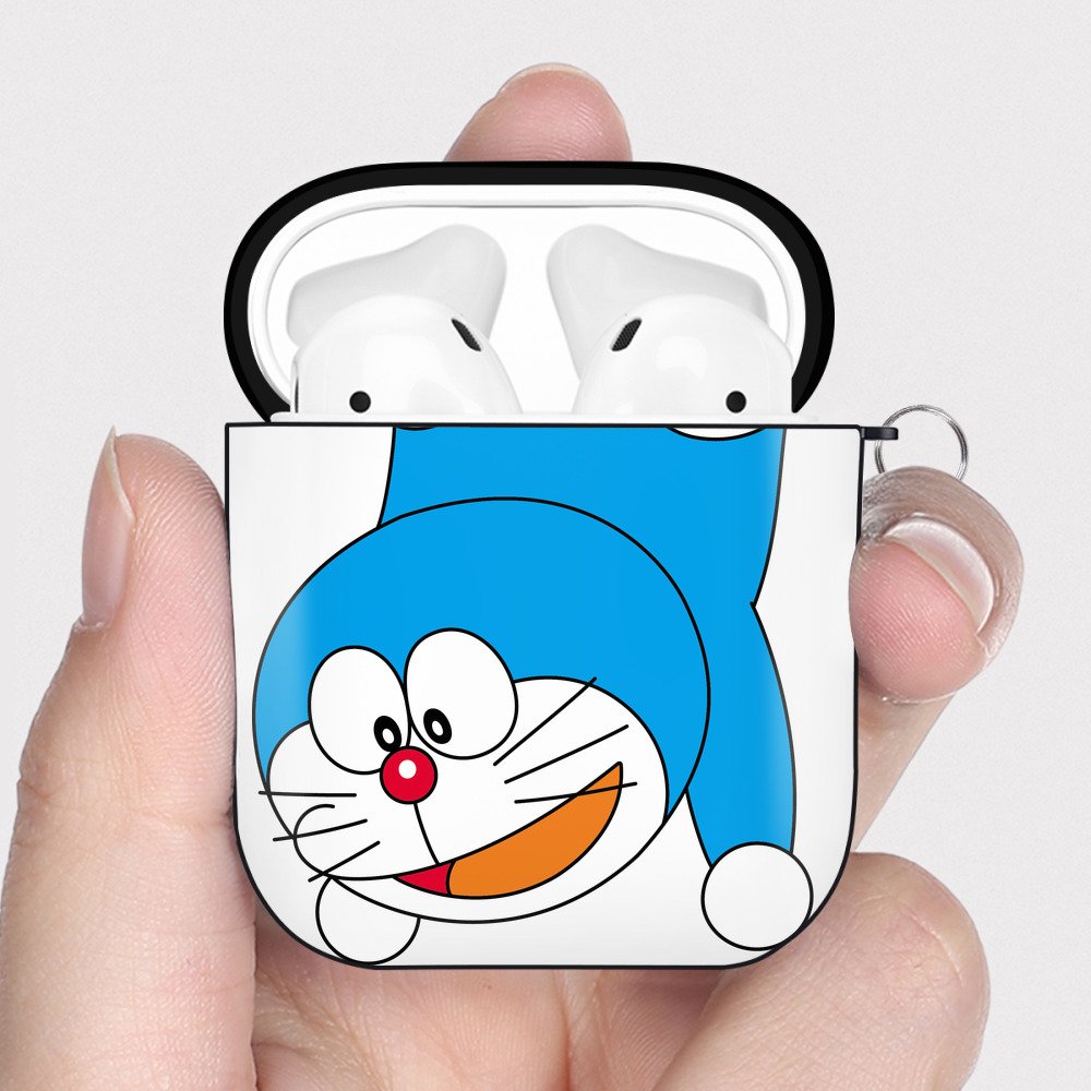 （画像用） ドラえもん Doraemon AirPods 第2世代保護ケース ハードシェル ブラック 耐衝撃・防指紋・カラビナ付き