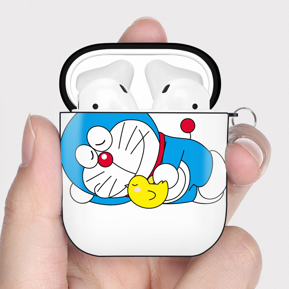 （画像用） ドラえもん Doraemon AirPods 第2世代保護ケース ハードシェル ブラック 耐衝撃・防指紋・カラビナ付き