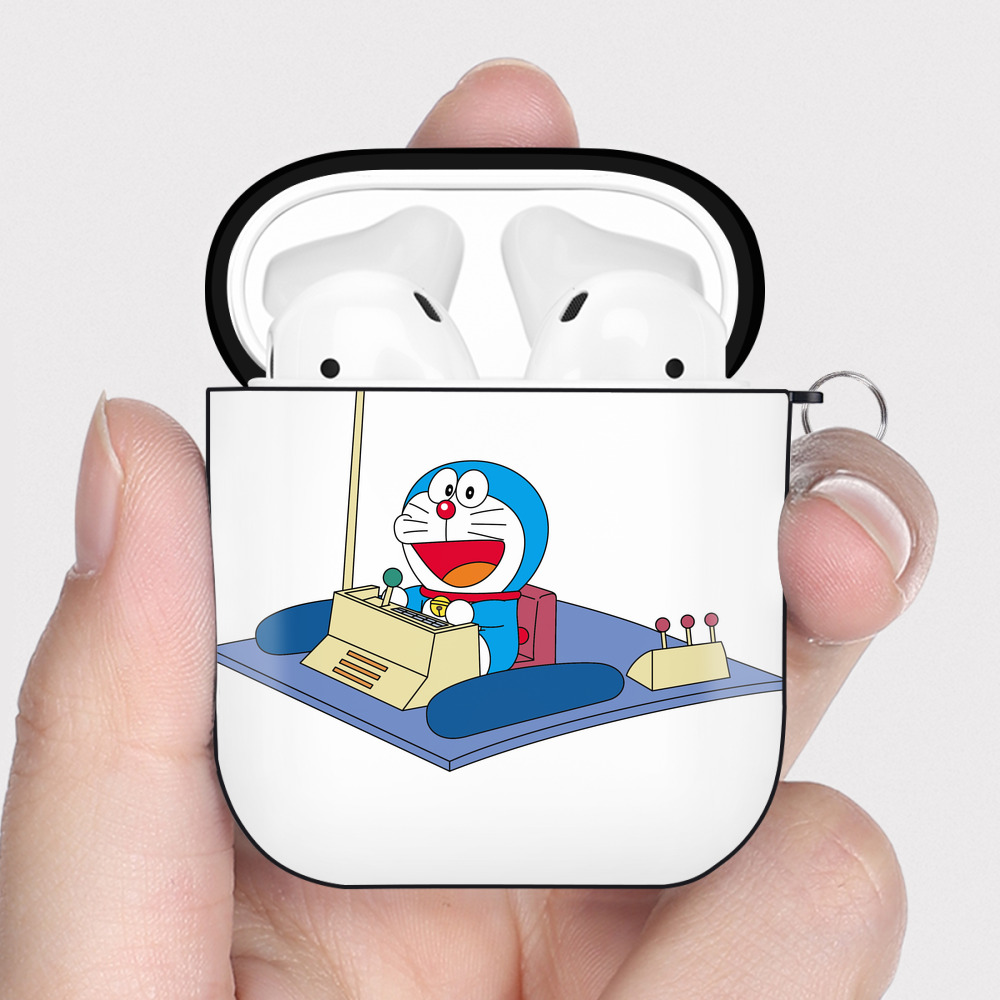 （画像用） ドラえもん Doraemon AirPods 第2世代保護ケース ハードシェル ブラック 耐衝撃・防指紋・カラビナ付き