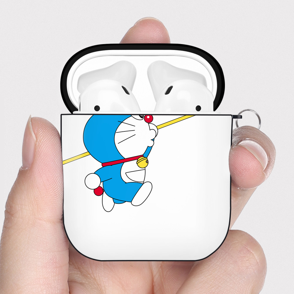 （画像用） ドラえもん Doraemon AirPods 第2世代保護ケース ハードシェル ブラック 耐衝撃・防指紋・カラビナ付き