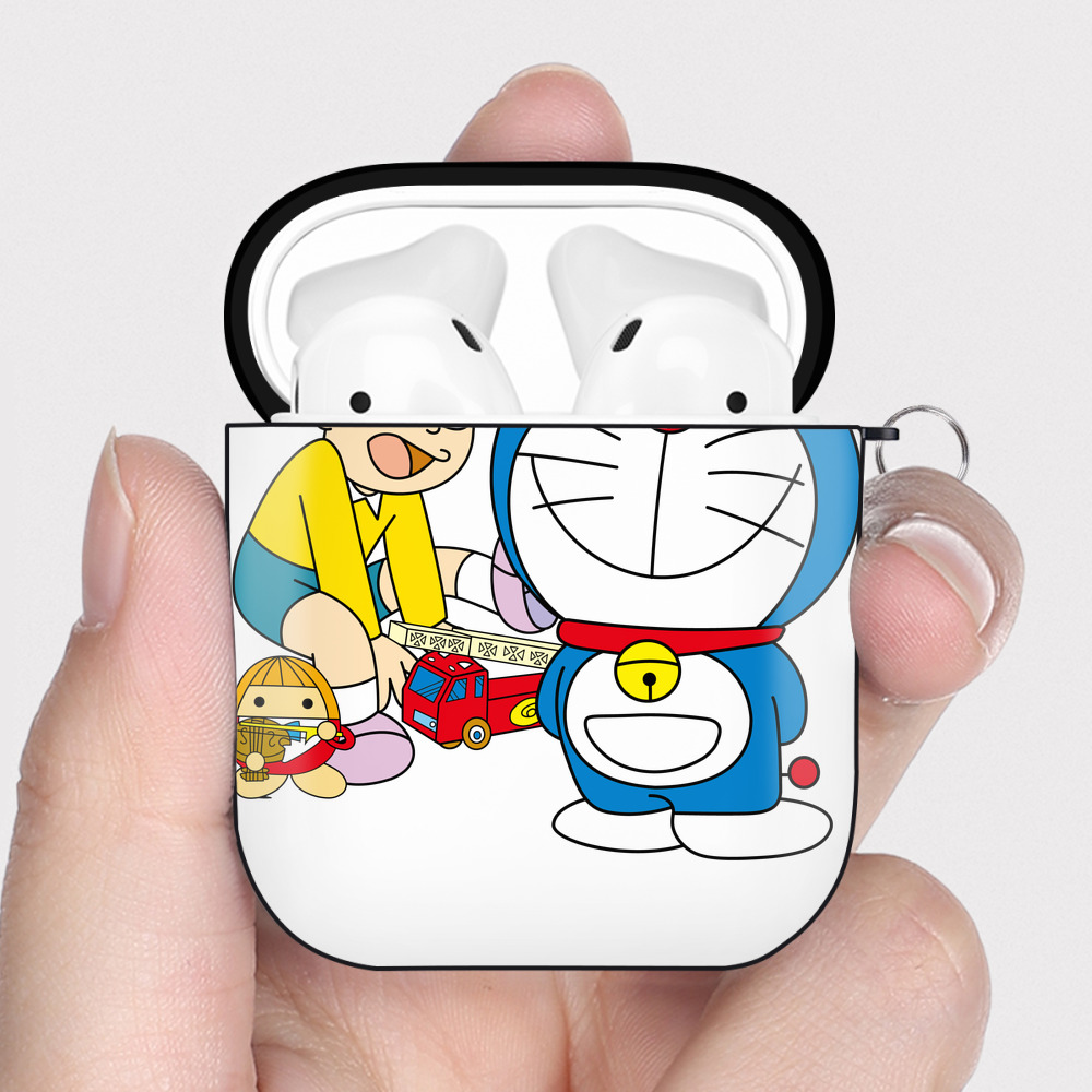 （画像用） ドラえもん Doraemon AirPods 第2世代保護ケース ハードシェル ブラック 耐衝撃・防指紋・カラビナ付き