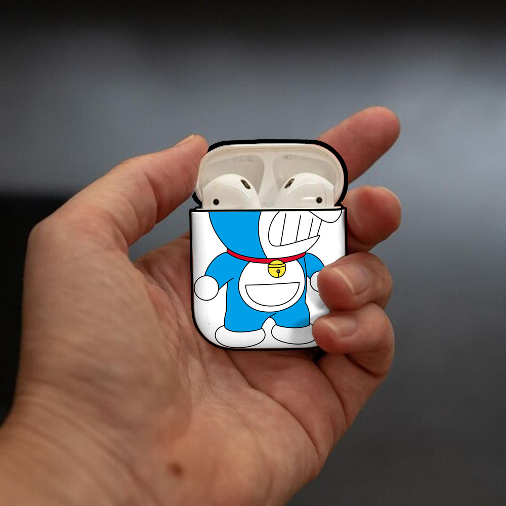 ドラえもん Doraemon AirPods 第2世代保護ケース ハードシェル ブラック 耐衝撃・防指紋・カラビナ付き