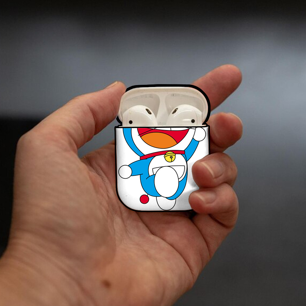 ドラえもん Doraemon AirPods 第2世代保護ケース ハードシェル ブラック 耐衝撃・防指紋・カラビナ付き