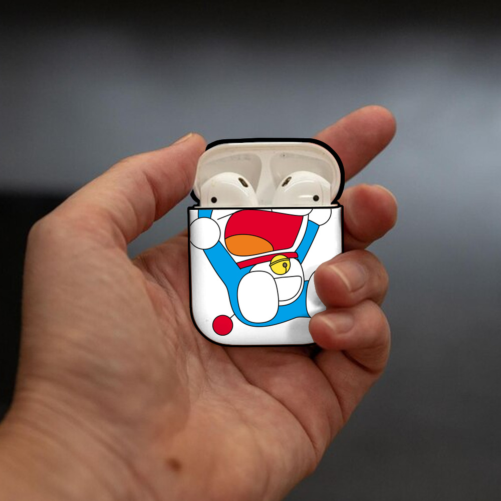 ドラえもん Doraemon AirPods 第2世代保護ケース ハードシェル ブラック 耐衝撃・防指紋・カラビナ付き