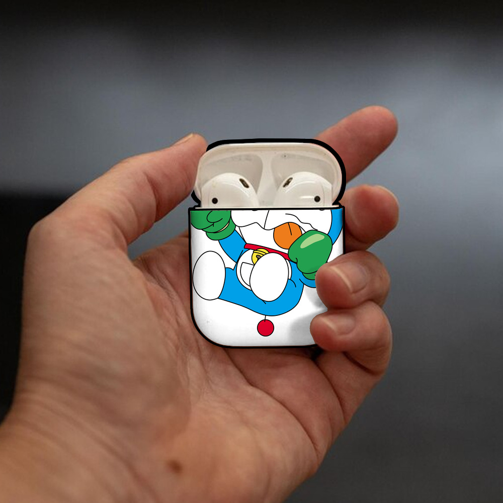 ドラえもん Doraemon AirPods 第2世代保護ケース ハードシェル ブラック 耐衝撃・防指紋・カラビナ付き