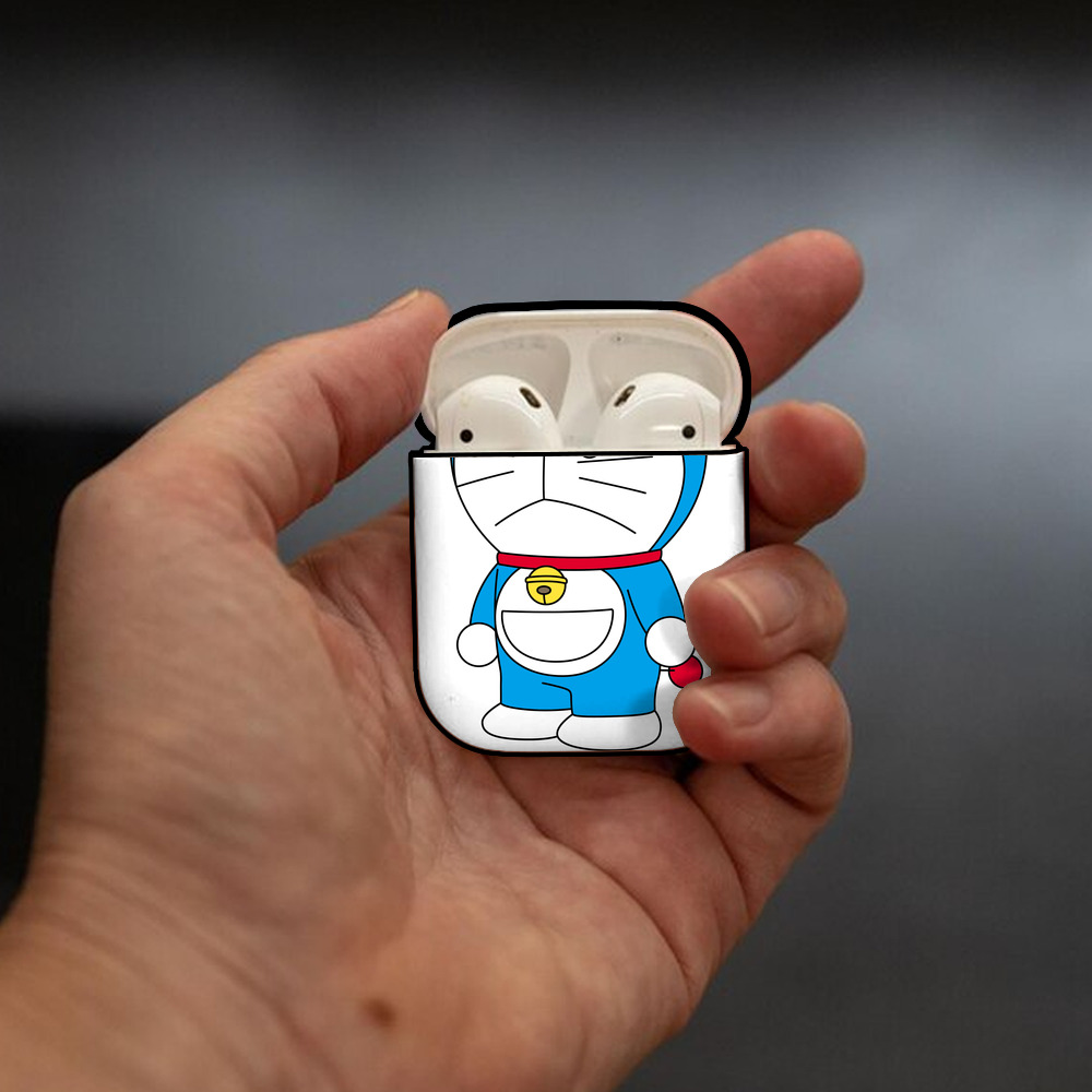 ドラえもん Doraemon AirPods 第2世代保護ケース ハードシェル ブラック 耐衝撃・防指紋・カラビナ付き