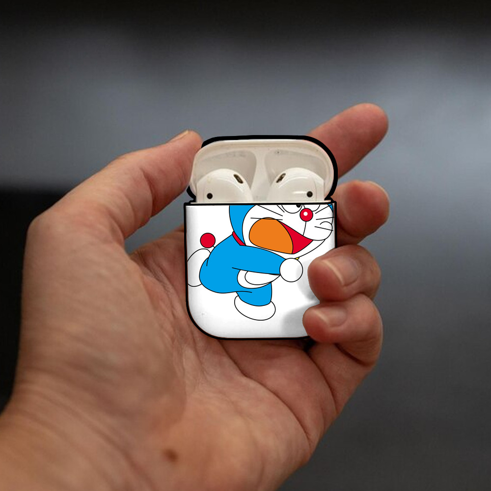 ドラえもん Doraemon AirPods 第2世代保護ケース ハードシェル ブラック 耐衝撃・防指紋・カラビナ付き