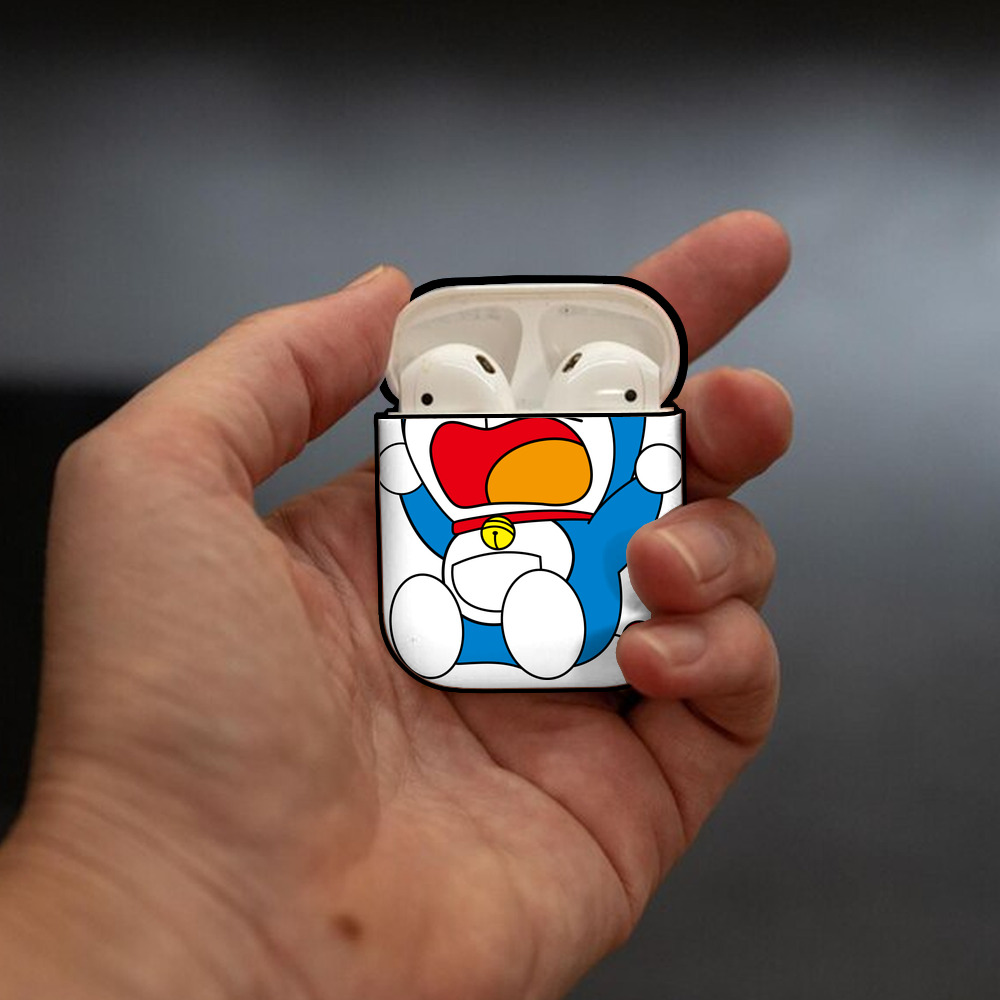 ドラえもん Doraemon AirPods 第2世代保護ケース ハードシェル ブラック 耐衝撃・防指紋・カラビナ付き