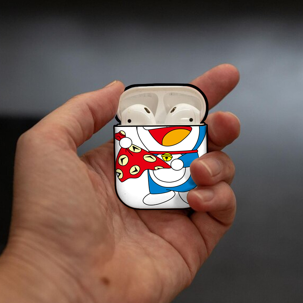 ドラえもん Doraemon AirPods 第2世代保護ケース ハードシェル ブラック 耐衝撃・防指紋・カラビナ付き
