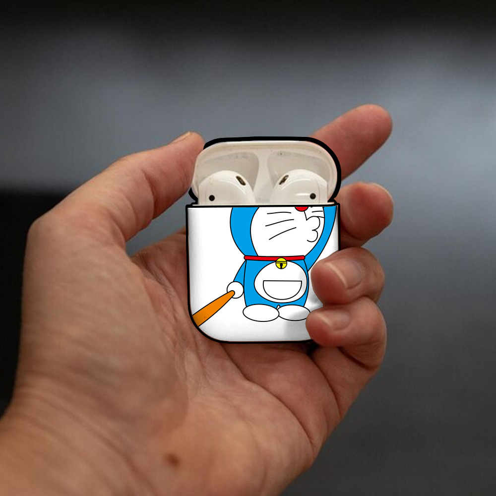 ドラえもん Doraemon AirPods 第2世代保護ケース ハードシェル ブラック 耐衝撃・防指紋・カラビナ付き