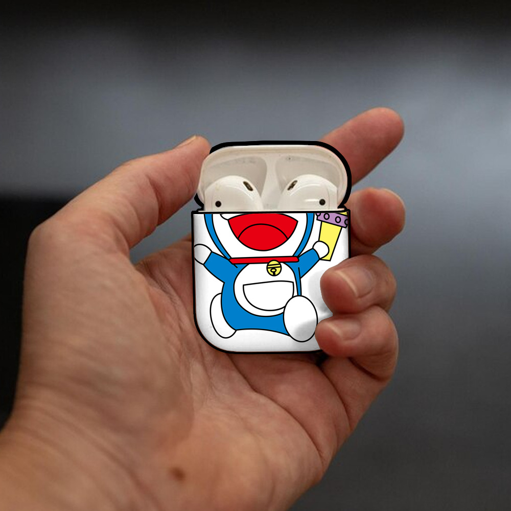 ドラえもん Doraemon AirPods 第2世代保護ケース ハードシェル ブラック 耐衝撃・防指紋・カラビナ付き
