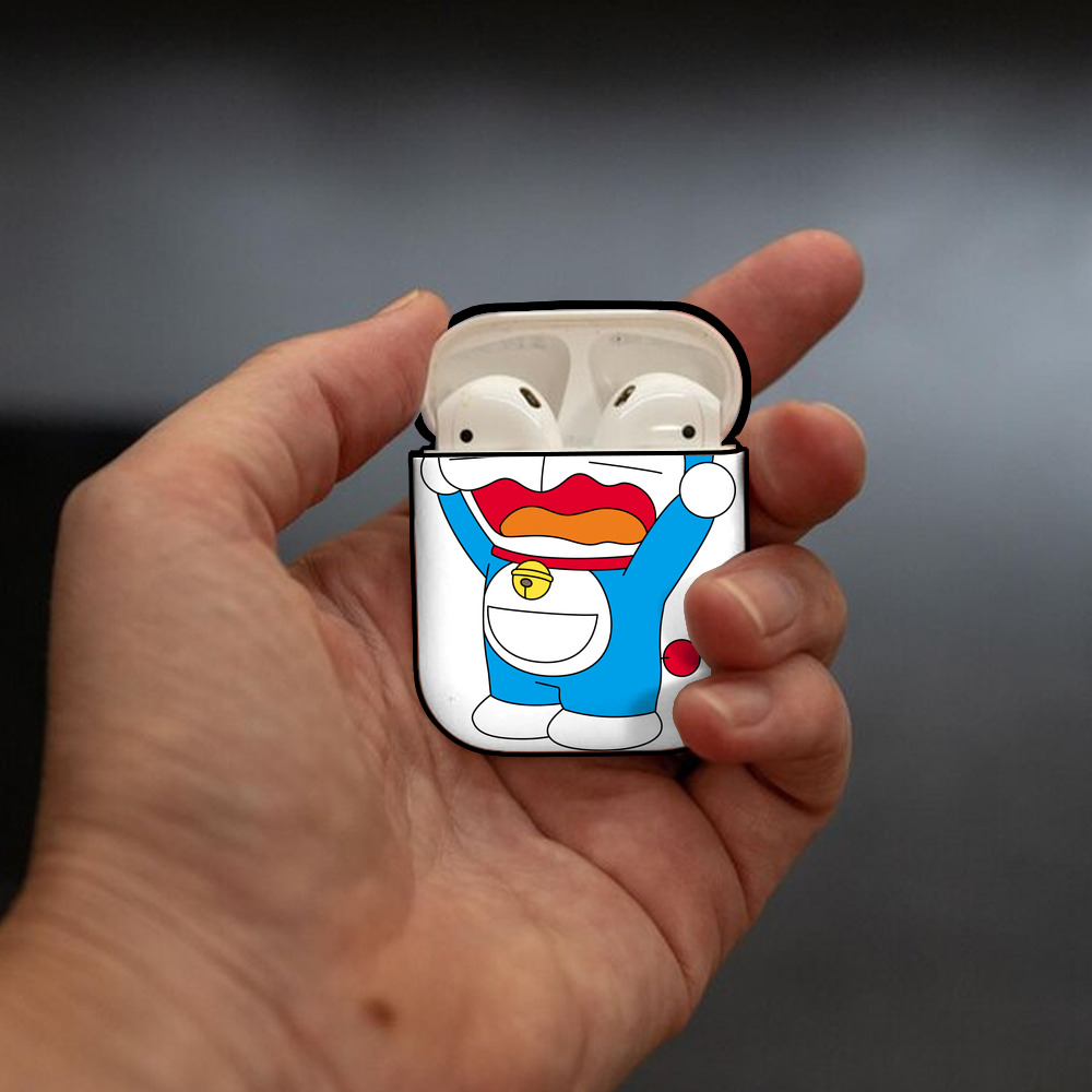 ドラえもん Doraemon AirPods 第2世代保護ケース ハードシェル ブラック 耐衝撃・防指紋・カラビナ付き