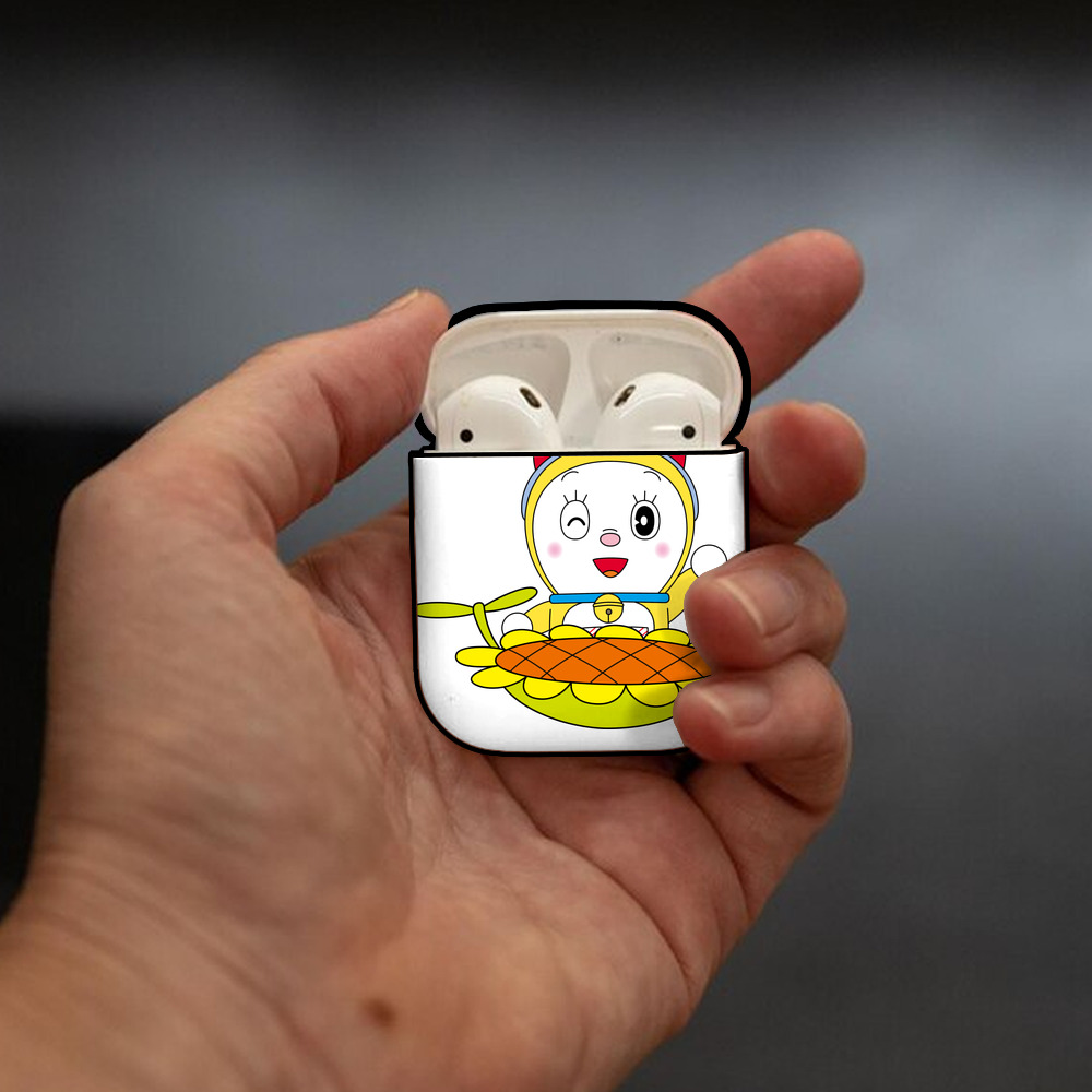 ドラえもん ドラミ Doraemon Dorami AirPods 第2世代保護ケース ハードシェル ブラック 耐衝撃・防指紋・カラビナ付き
