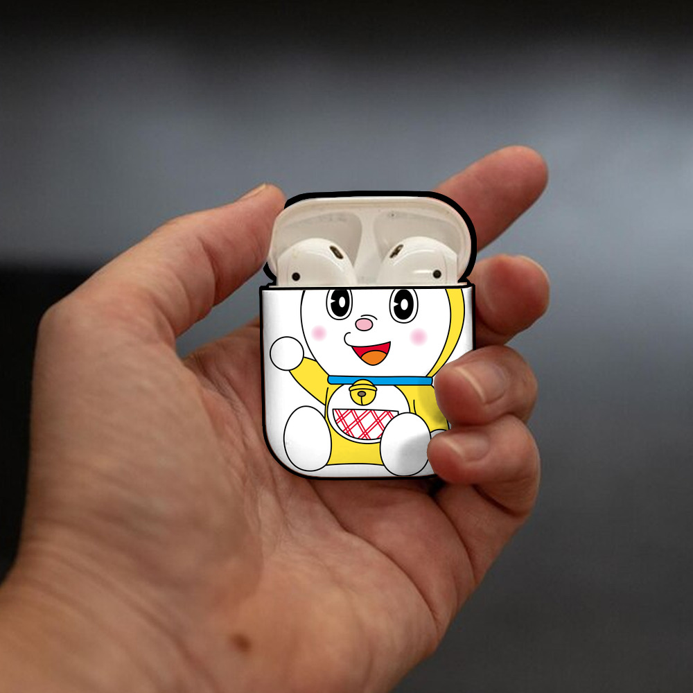 ドラえもん ドラミ Doraemon Dorami AirPods 第2世代保護ケース ハードシェル ブラック 耐衝撃・防指紋・カラビナ付き