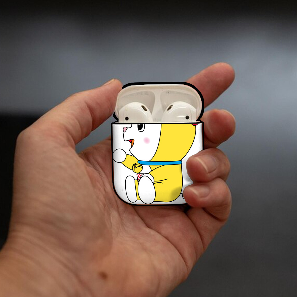 ドラえもん ドラミ Doraemon Dorami AirPods 第2世代保護ケース ハードシェル ブラック 耐衝撃・防指紋・カラビナ付き
