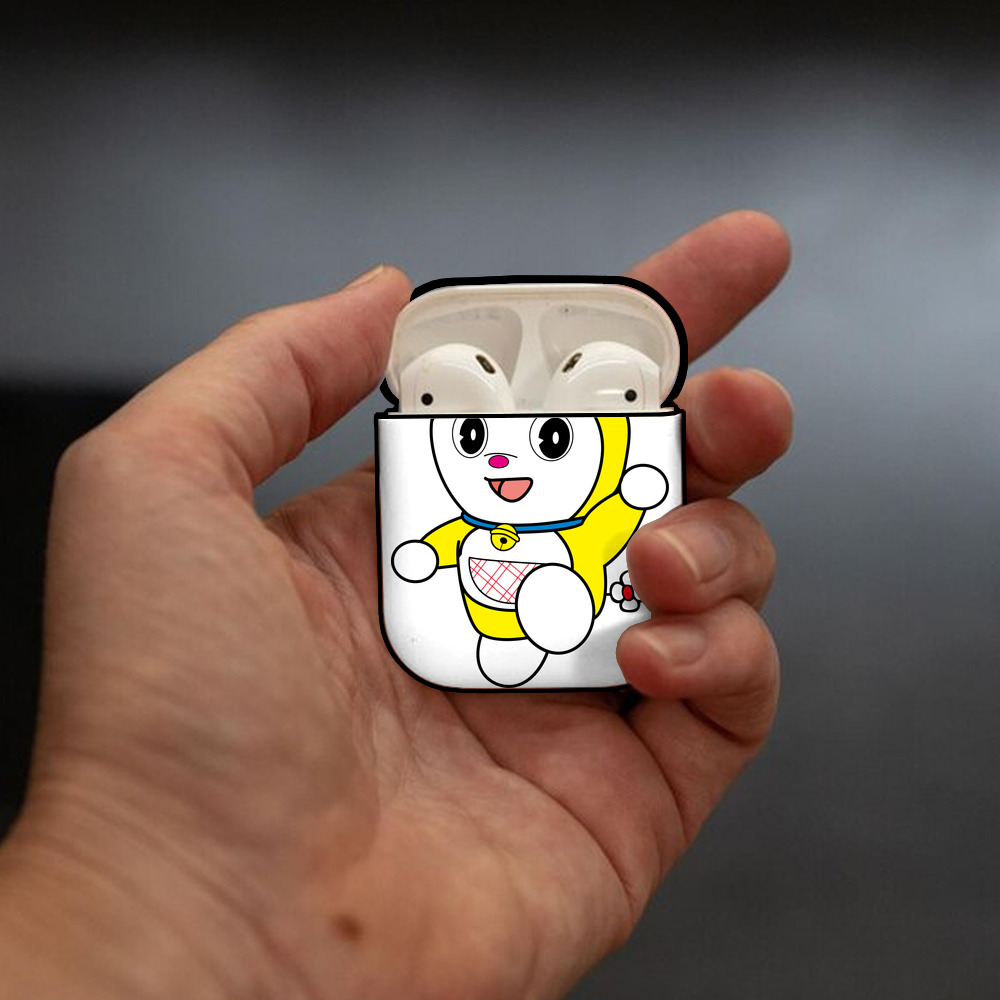 ドラえもん ドラミ Doraemon Dorami AirPods 第2世代保護ケース ハードシェル ブラック 耐衝撃・防指紋・カラビナ付き